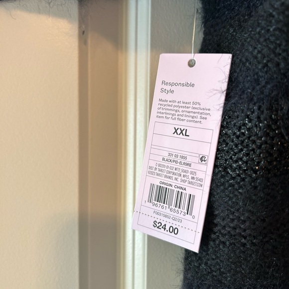 NWT PLUS SIZE BLACK SWEATER SHRUG - Picture 3 of 3